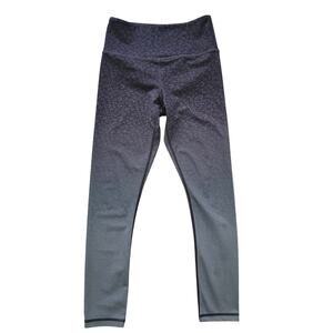 Zyia Active Size 2 Ombre Grey Leopard Print 7/8 Leggings High Rise Stretch Pant‎